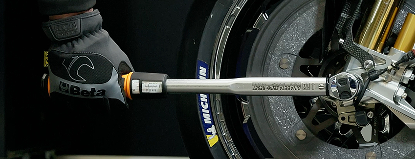 Torque wrenches and multipliers