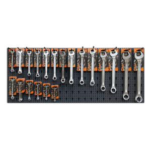 Assortimento di 150 utensili, con ganci senza pannello