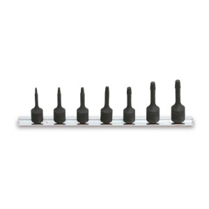 Set of pullers for damaged screws and stud bolts with square drive