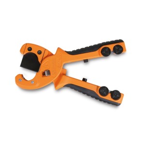 Multilayer pipe cutting pliers