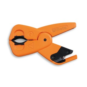 Corrugated pipe cutting pliers