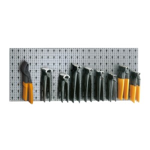 Assortment of 43 tools, with hooks without panel