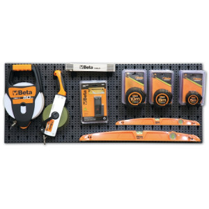 Assortment of 31 tools, with hooks without panel