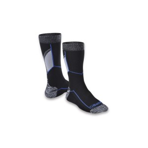 Ankle-length socks with breathable texture inserts