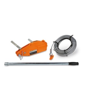 Manual rope winch, aluminium alloy body, complete with operating lever, rope and hook