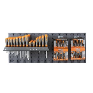 Assortment of 114 tools,  with hooks without panel