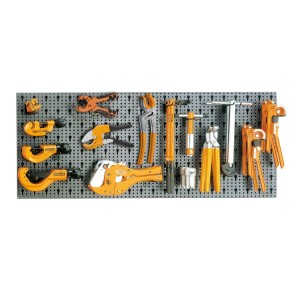 Assortment of 36 tools, with hooks without panel