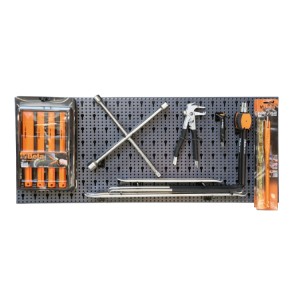 Assortment of 25 tools, with hooks without panel