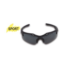 Safety glasses with polarized polycarbonate lenses