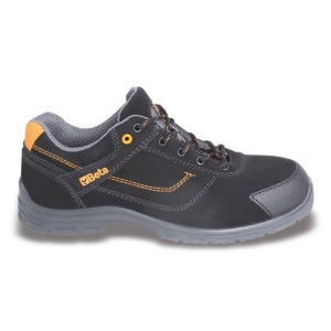 Action nubuck shoe, waterproof, with anti-abrasion insert in toe cap area