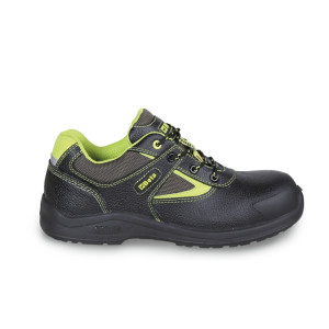 Leather shoe, water-repellent, with nylon insets and anti-abrasion reinforcement in toe cap area