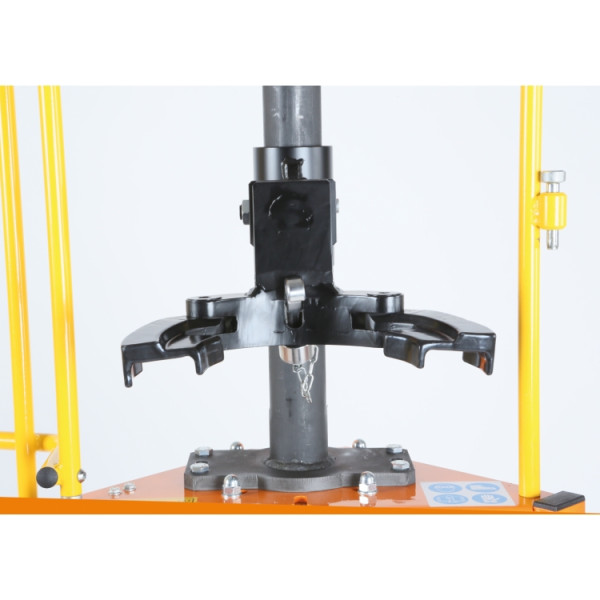 Pneumatic shock absorber removal tool 1550U Beta Tools