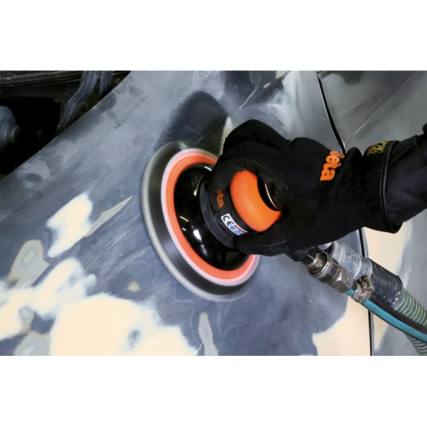 Een veiligere trap maken? met antislip materiaal zo gedaan