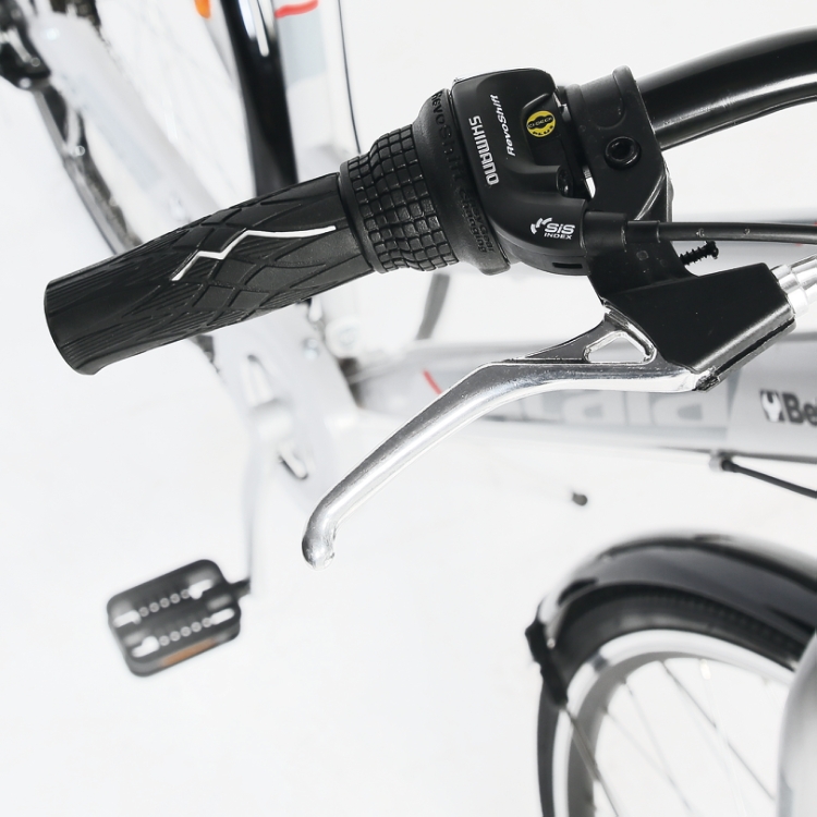 Cambio Shimano® y frenos V-Brake