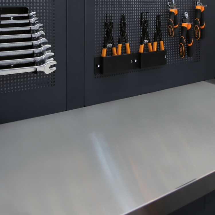 PROFESIONÁLNÍ PRACOVNÍ PLOCHA