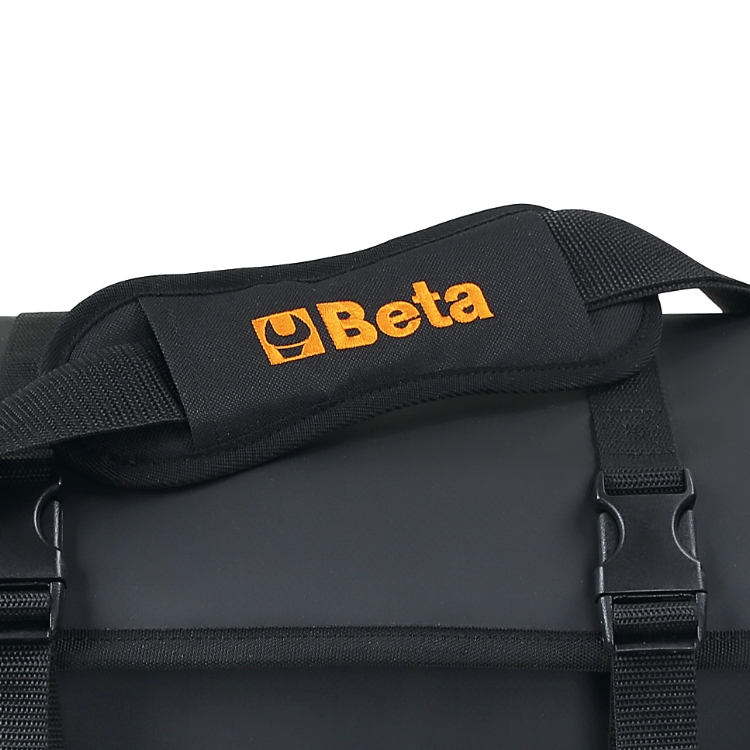 SHOULDER STRAP INCLUDED